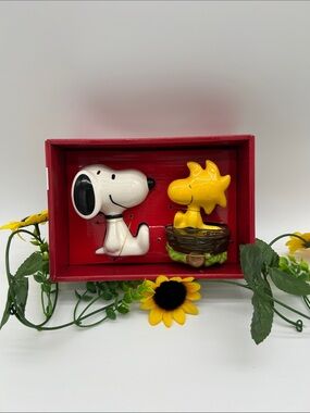 Snoopy Woodstock Ceramic Salt & Pepper Shaker Set NEW Home Decor or Collectible